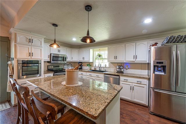 14859 Malico Mountain Road, West Fork, AR 72774