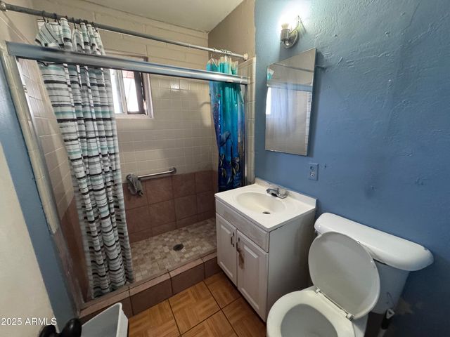 1418 E LA SALLE Street, Phoenix, AZ 85040