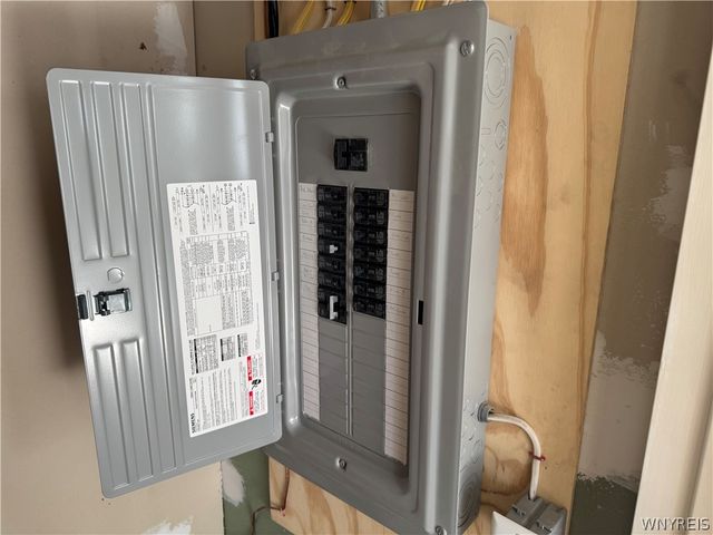 84 A Street, Niagara Falls, NY 14303