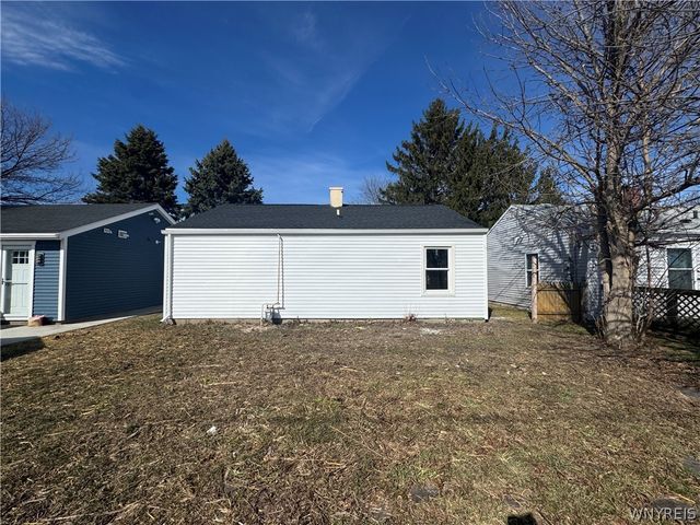 84 A Street, Niagara Falls, NY 14303