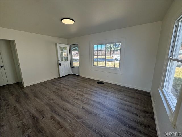 84 A Street, Niagara Falls, NY 14303