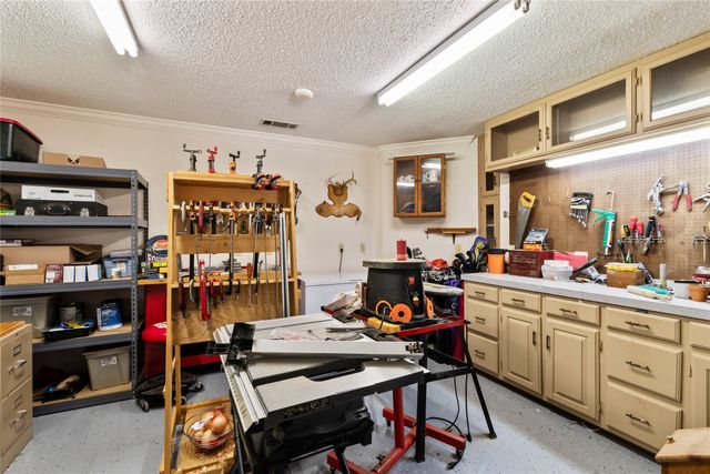 102 Foster Ranch Road, Trinidad, TX 75163