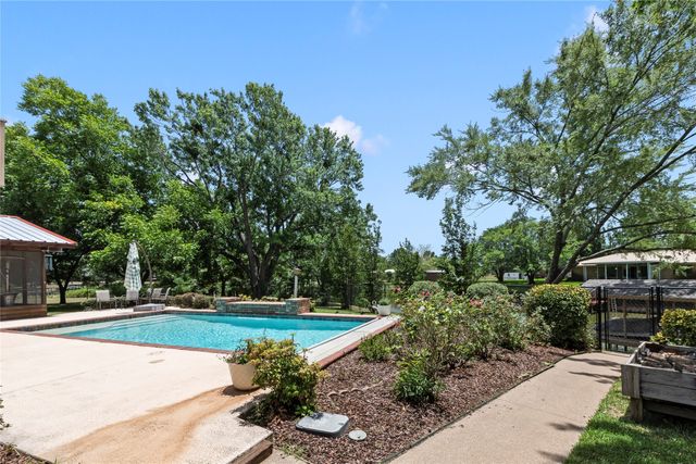 102 Foster Ranch Road, Trinidad, TX 75163