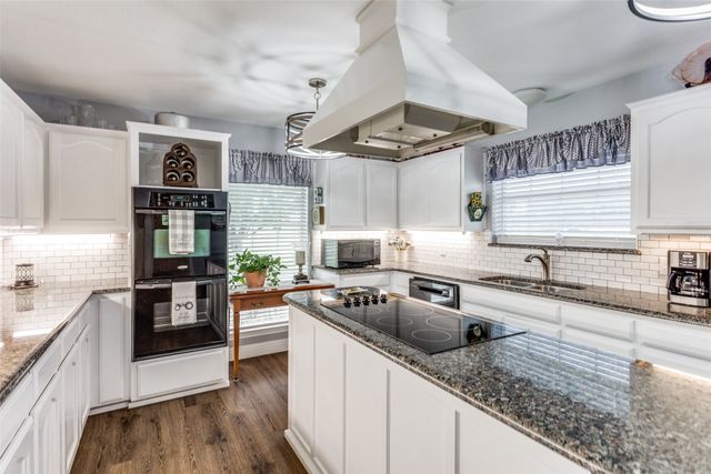 2400 Springfield Road, Springtown, TX 76082