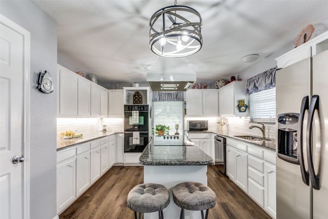 2400 Springfield Road, Springtown, TX 76082