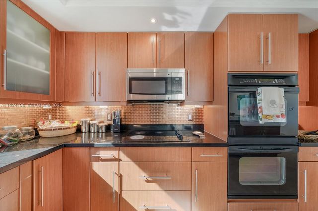 765 Crandon Blvd PH-12, Key Biscayne, FL 33149