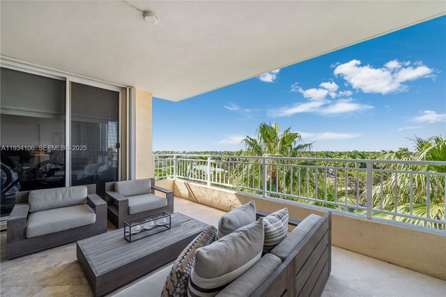 765 Crandon Blvd PH-12, Key Biscayne, FL 33149