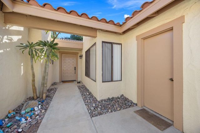 278 Tolosa Circle, Palm Desert, CA 92260