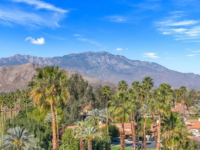 278 Tolosa Circle, Palm Desert, CA 92260