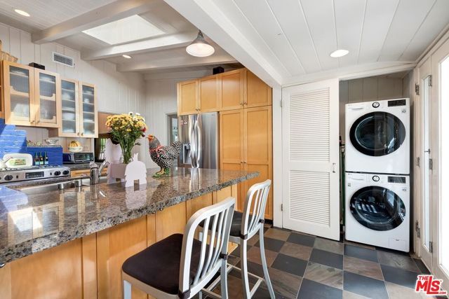 3125 Kelton Avenue, Los Angeles, CA 90034