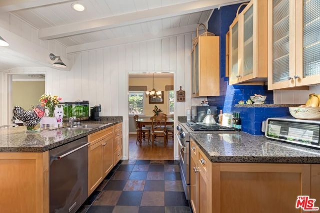 3125 Kelton Avenue, Los Angeles, CA 90034