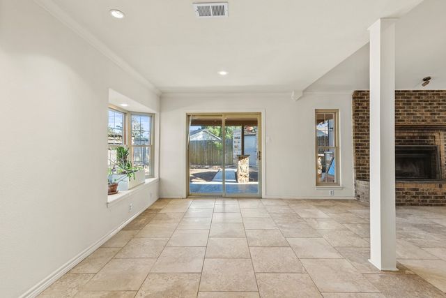 5101 Brazos St, Midland, TX 79707