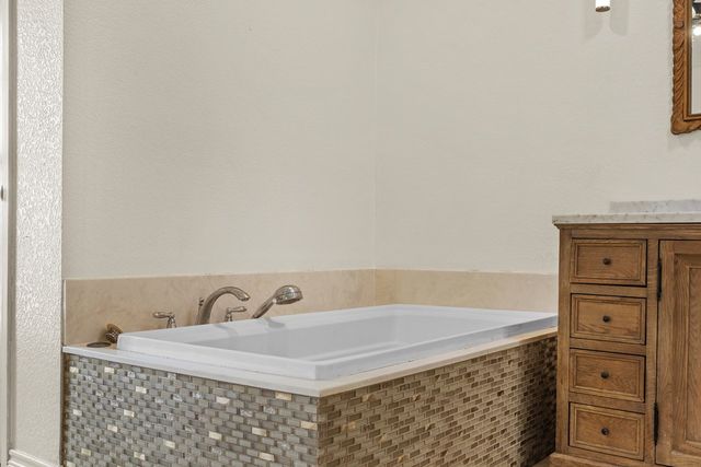 5101 Brazos St, Midland, TX 79707