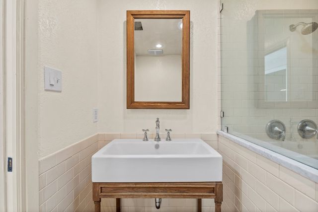 5101 Brazos St, Midland, TX 79707