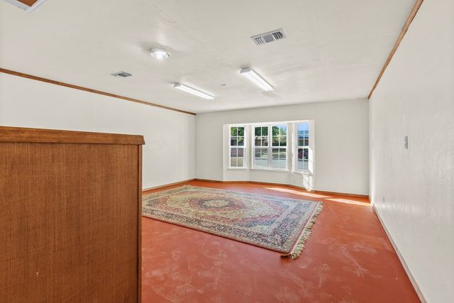 5101 Brazos St, Midland, TX 79707