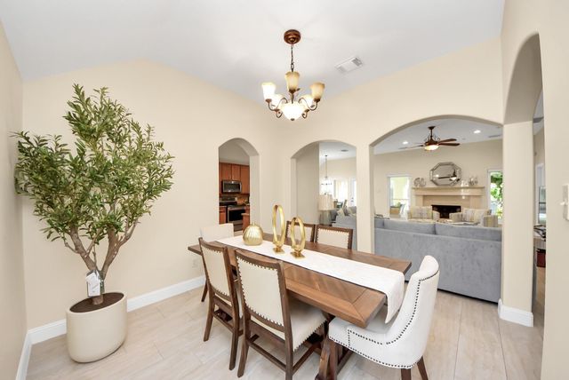 15511 Seminole Canyon Drive, Sugar Land, TX 77498