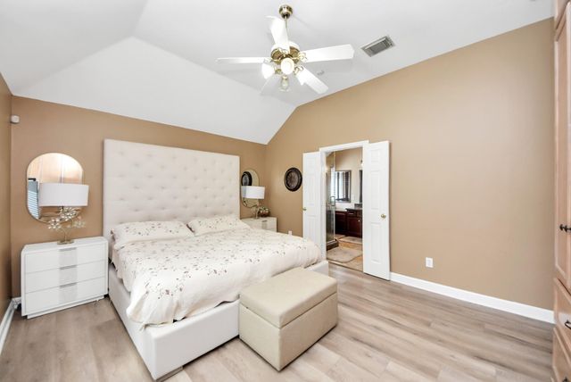 15511 Seminole Canyon Drive, Sugar Land, TX 77498