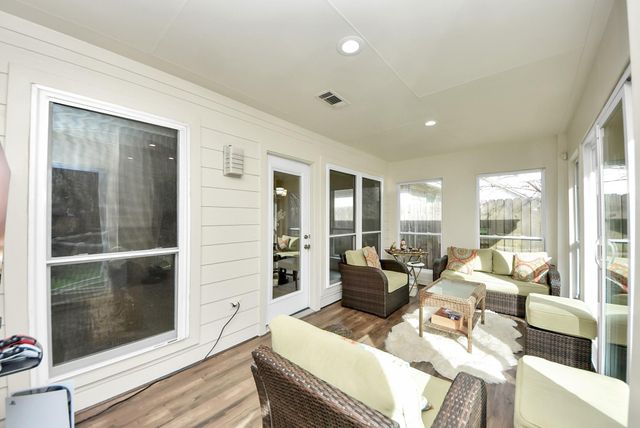 15511 Seminole Canyon Drive, Sugar Land, TX 77498