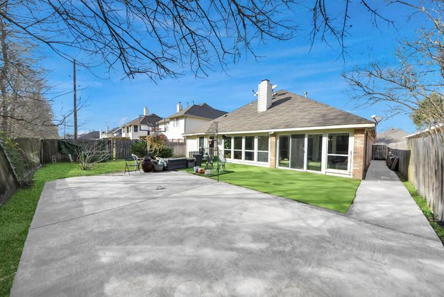 15511 Seminole Canyon Drive, Sugar Land, TX 77498