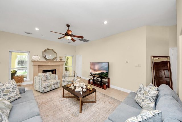 15511 Seminole Canyon Drive, Sugar Land, TX 77498