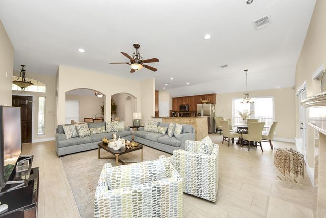 15511 Seminole Canyon Drive, Sugar Land, TX 77498