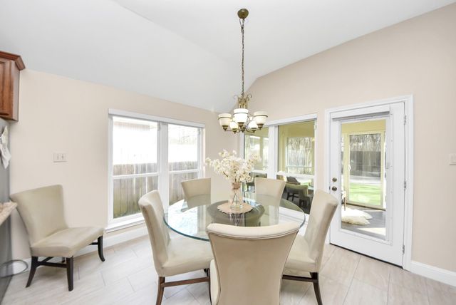 15511 Seminole Canyon Drive, Sugar Land, TX 77498