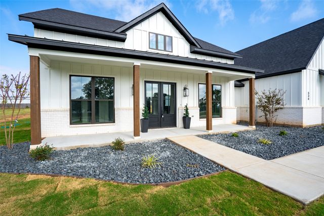 536 Helena Drive, Granbury, TX 76048