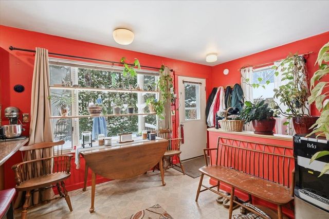 2 Seneca Avenue, Essex Junction, VT 05452