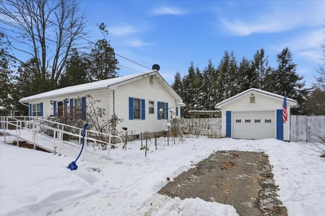 2 Seneca Avenue, Essex Junction, VT 05452