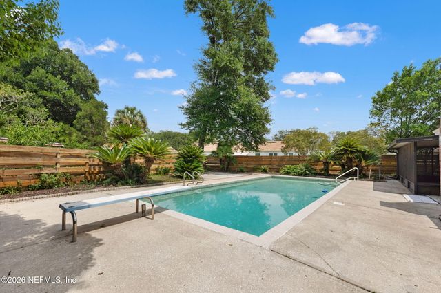 4229 BUCK POINT Road, Jacksonville, FL 32210