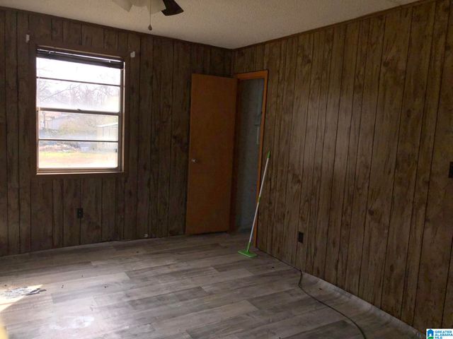 2113 27TH AVENUE N, Hueytown, AL 35023