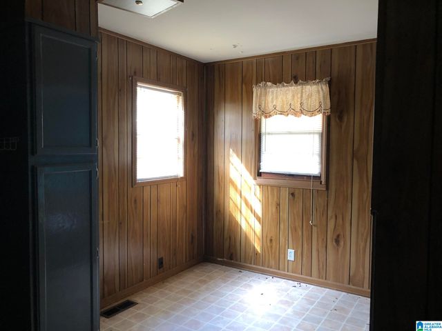 2113 27TH AVENUE N, Hueytown, AL 35023
