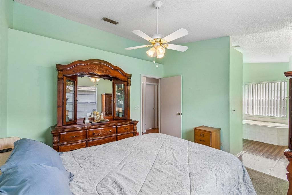 Image 14 of property listing at 1967 GARWOOD DRIVE, Orlando, FL 32822