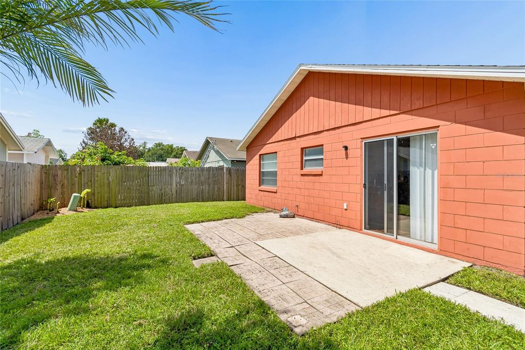 Image 28 of property listing at 1967 GARWOOD DRIVE, Orlando, FL 32822