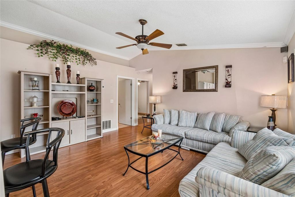 Image 4 of property listing at 1967 GARWOOD DRIVE, Orlando, FL 32822