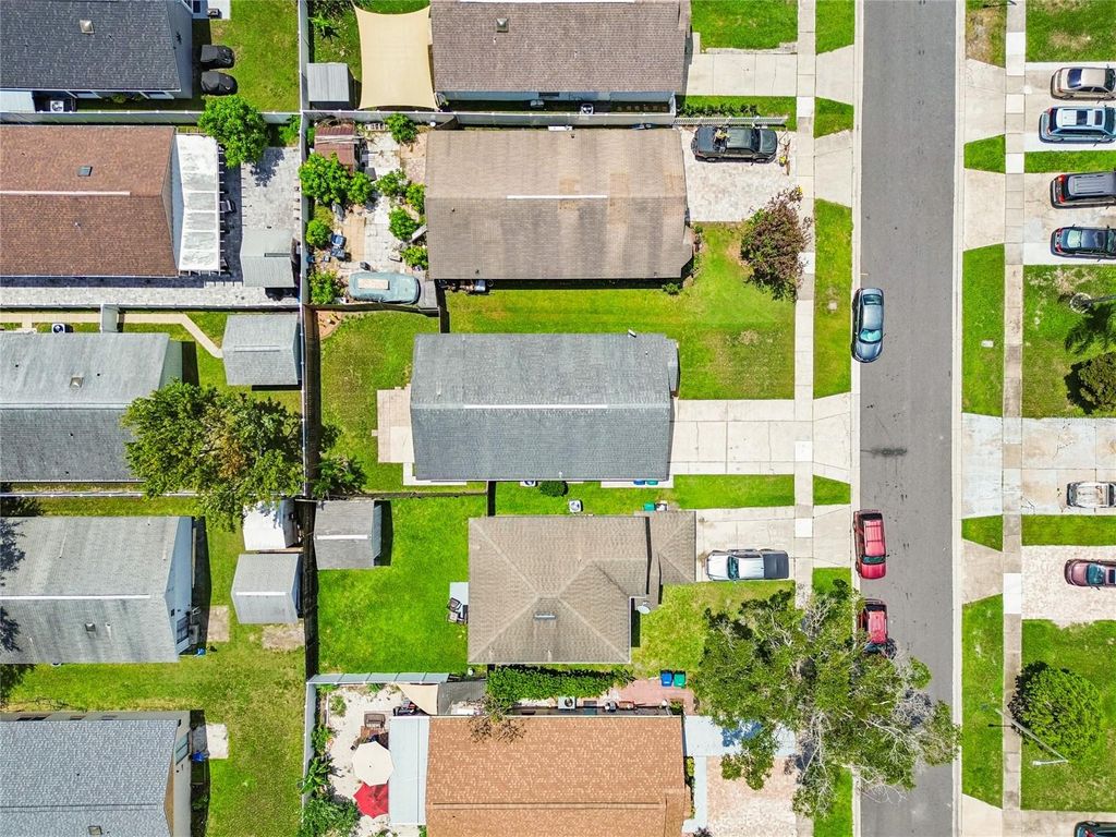 Image 36 of property listing at 1967 GARWOOD DRIVE, Orlando, FL 32822