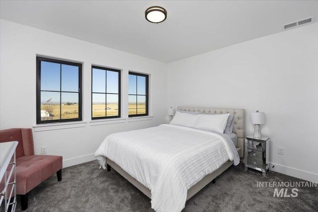 2283 E 4092 N, Filer, ID 83328