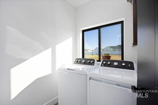 2283 E 4092 N, Filer, ID 83328