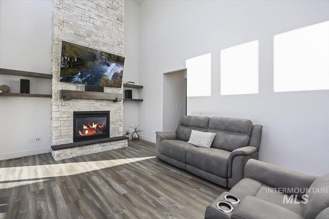 2283 E 4092 N, Filer, ID 83328