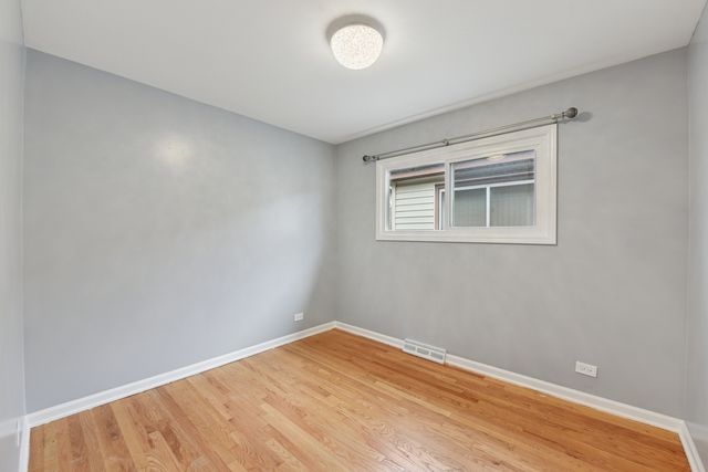 5829 Madison Street, Morton Grove, IL 60053