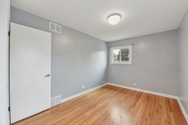 5829 Madison Street, Morton Grove, IL 60053