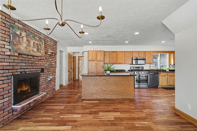 12055 S Sherman Lake Drive, Augusta, MI 49012