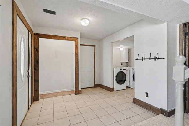 12055 S Sherman Lake Drive, Augusta, MI 49012