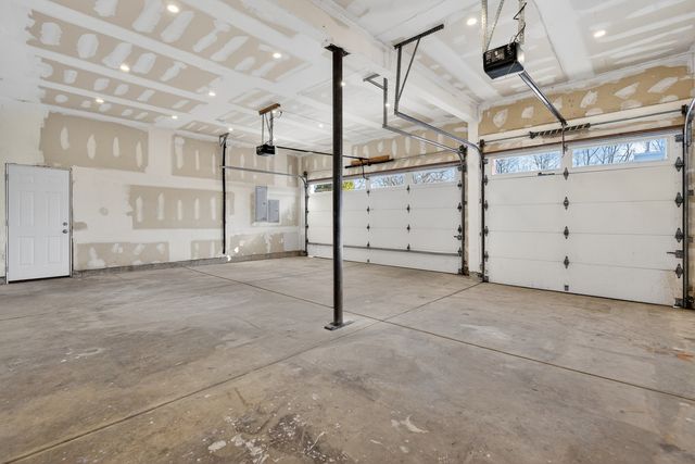 3003 Keene Avenue, Mchenry, IL 60050