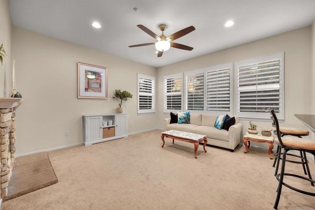 10287 Spruce Woodlands Way, Escondido, CA 92026