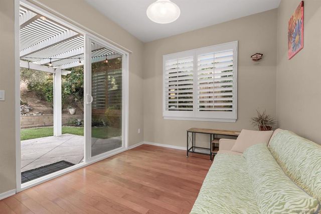 10287 Spruce Woodlands Way, Escondido, CA 92026