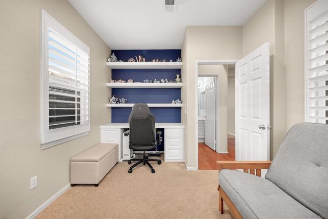 10287 Spruce Woodlands Way, Escondido, CA 92026