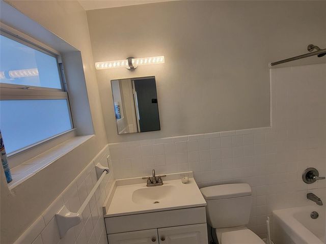 1601 SW 1 Terrace 1, Pompano Beach, FL 33060