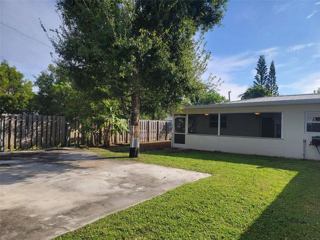 1601 SW 1 Terrace 1, Pompano Beach, FL 33060