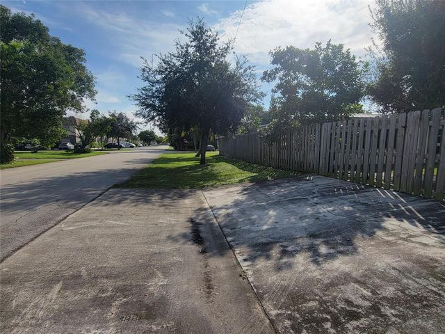 1601 SW 1 Terrace 1, Pompano Beach, FL 33060